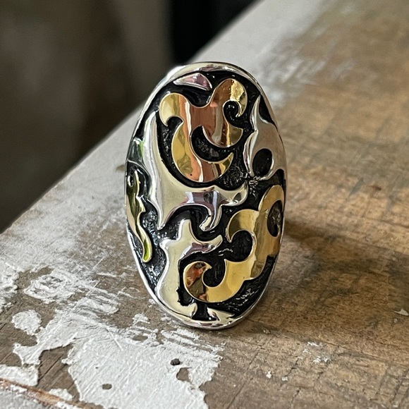 John Hardy Jewelry - John Hardy 22k and Sterling Dayak Saddle ring